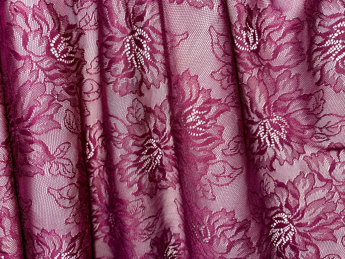 Estampado Floral Morado Magenta — Blonda Aquerontex, Heredia Costa Rica