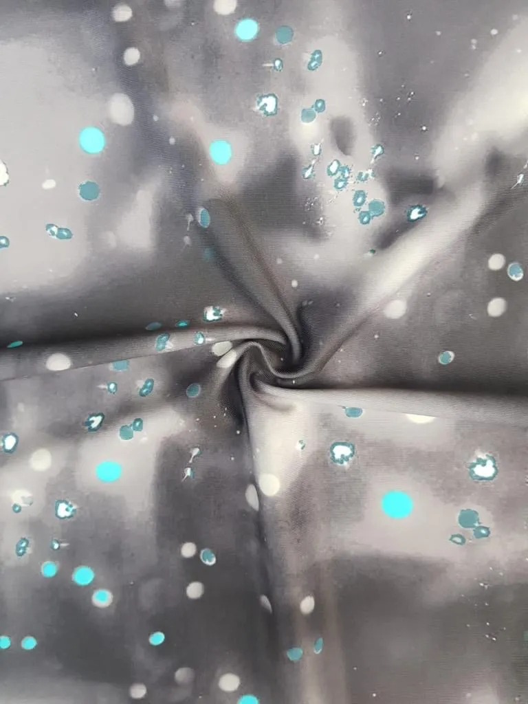 Gris Plata Puntos Turquesa — Licra Estampada Aquerontex, Heredia Costa Rica