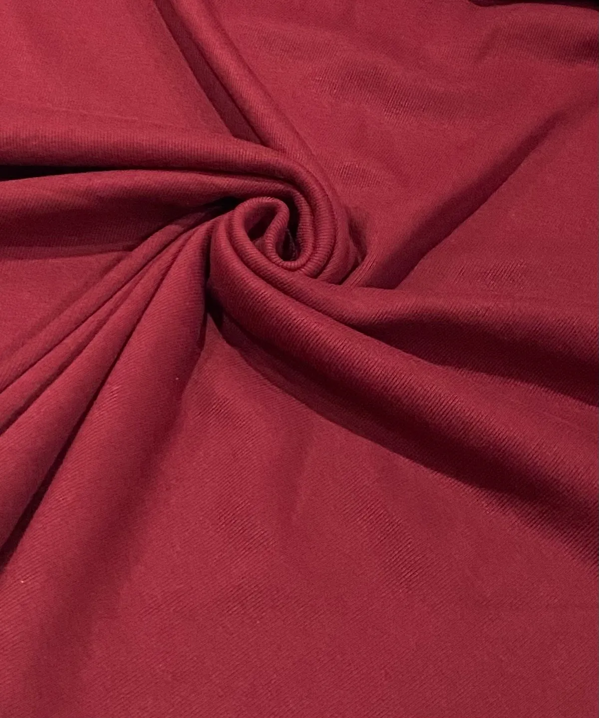 rojo vino — Resorte Aquerontex, Heredia Costa Rica