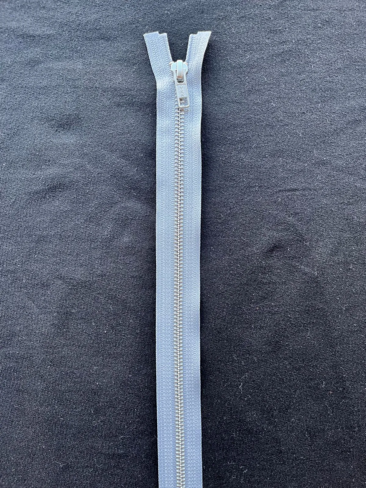 Gris Oscuro Cremallera Clara — Zippers Aquerontex, Heredia Costa Rica